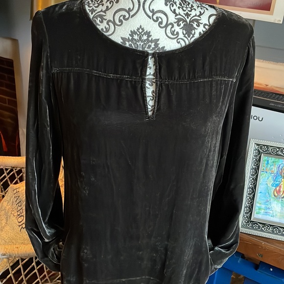 Poetry Dress Velvet Deep Olive Green color. Size 10. - Picture 3 of 14